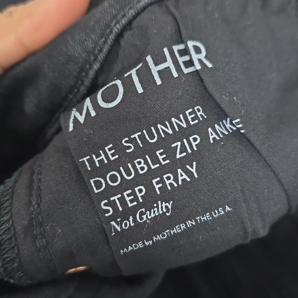 MOTHER The Stunner Double Zip Ankle Step Fray Jeans